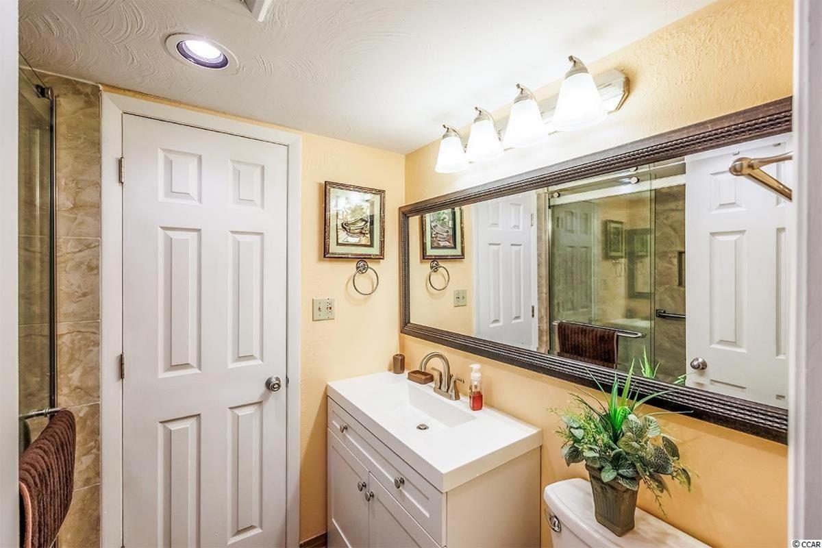 Spacious Ocean View Suite With Beautiful Updates! - Ocean Dunes Tower 2 Unit 6121 - Sleeps 6 Guests! マートルビーチ エクステリア 写真